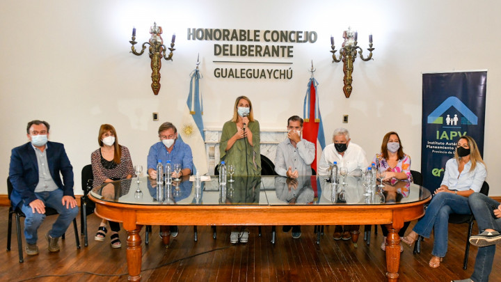 Seguimos gestionando pol&iacute;ticas p&uacute;blicas que permitan transformar la realidad, dijo Stratta