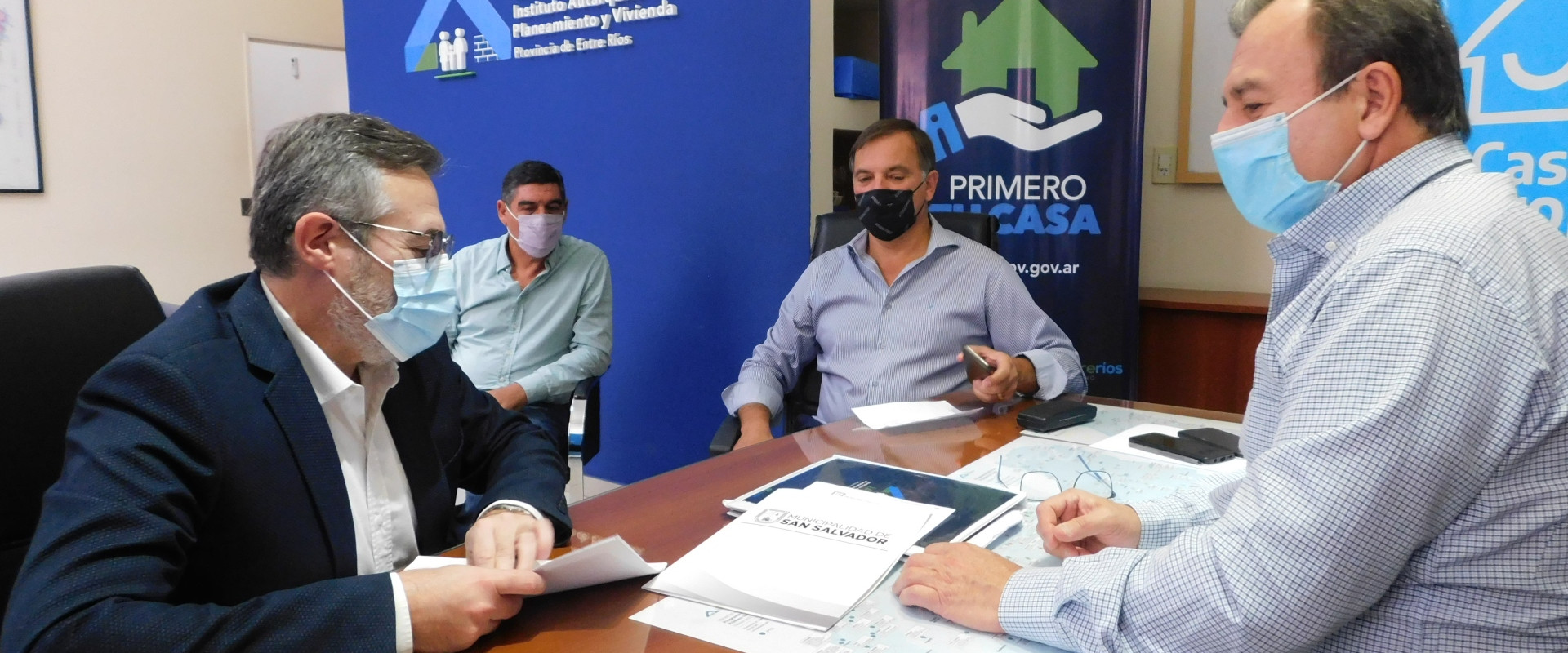 Nuevas gestiones para la construcci&oacute;n de viviendas en San Salvador