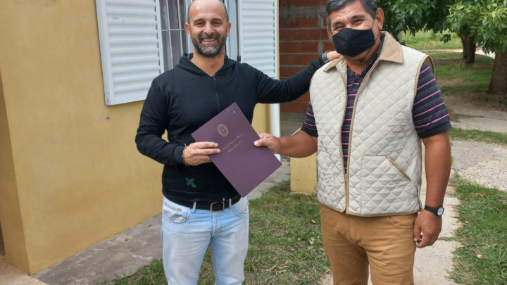 La provincia entreg&oacute; escrituras en Concepci&oacute;n del Uruguay