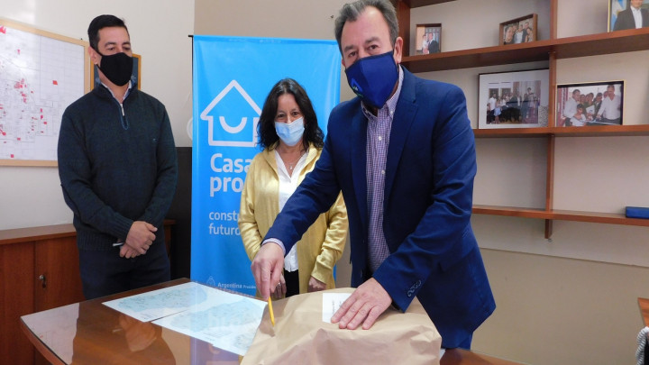 Una propuesta econ&oacute;mica para construir 40 viviendas con fondos nacionales en Lucas Gonz&aacute;lez