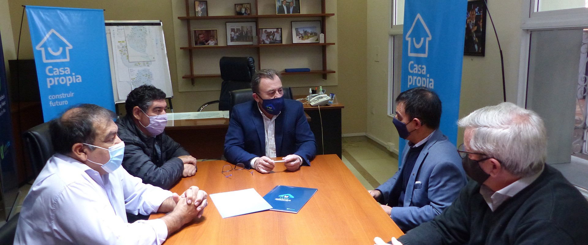 IAPV y universidades p&uacute;blicas trabajar&aacute;n en materia de asistencia t&eacute;cnico profesional