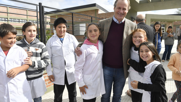 Bordet ratific&oacute; su compromiso con la educaci&oacute;n