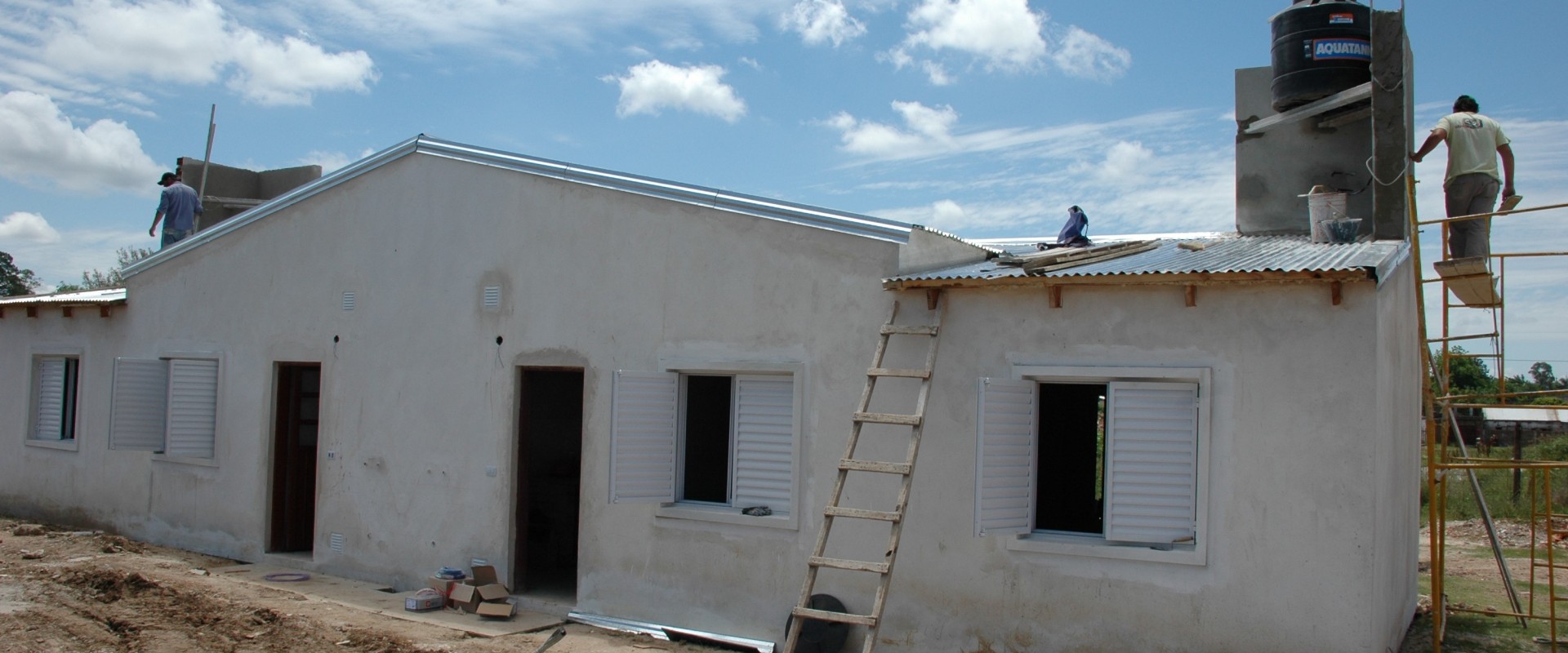 Con lo que le deben al IAPV se construir&iacute;an mil viviendas en territorio entrerriano