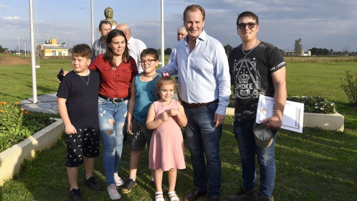 Bordet destac&oacute; el ordenamiento de la provincia y transmiti&oacute; tranquilidad