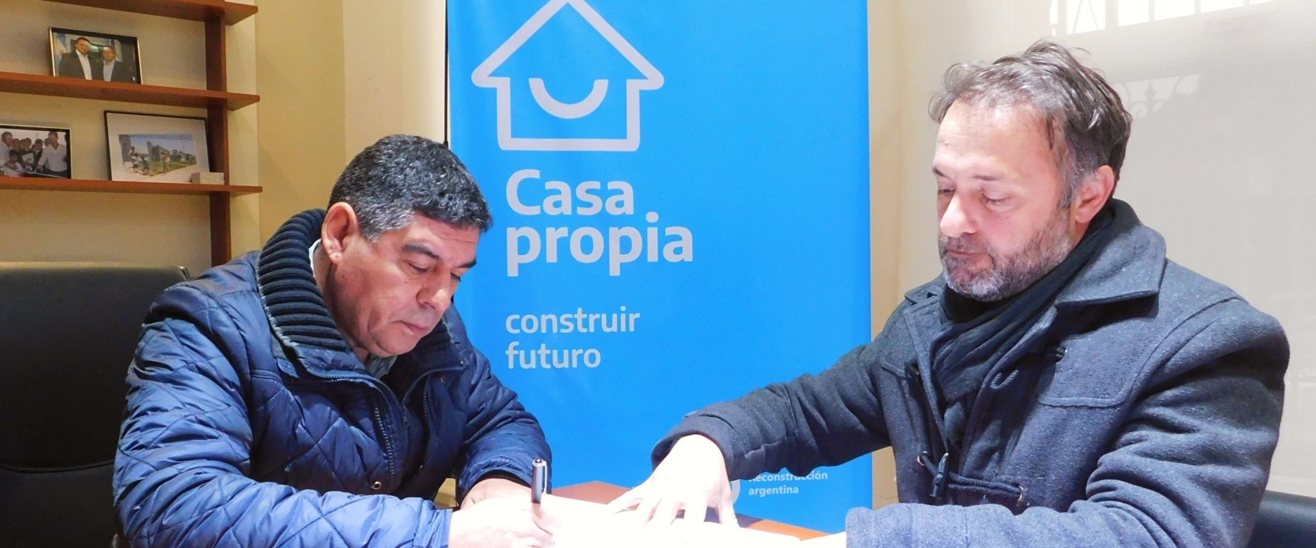 Se rubric&oacute; el contrato para construir 30 nuevas viviendas con fondos nacionales en La Criolla