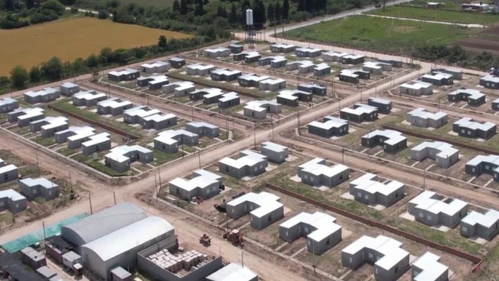 Este viernes se cierra la inscripci&oacute;n para sorteo de 500 viviendas de Paran&aacute;