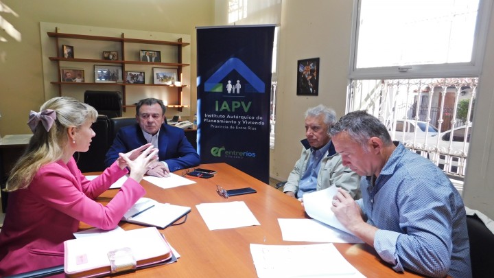 Repasaron junto a dirigentes de la C&aacute;mara de la Construcci&oacute;n la pol&iacute;tica habitacional que se lleva adelante