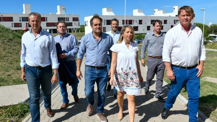Se construir&aacute;n 998 viviendas en 21 localidades con fondos nacionales