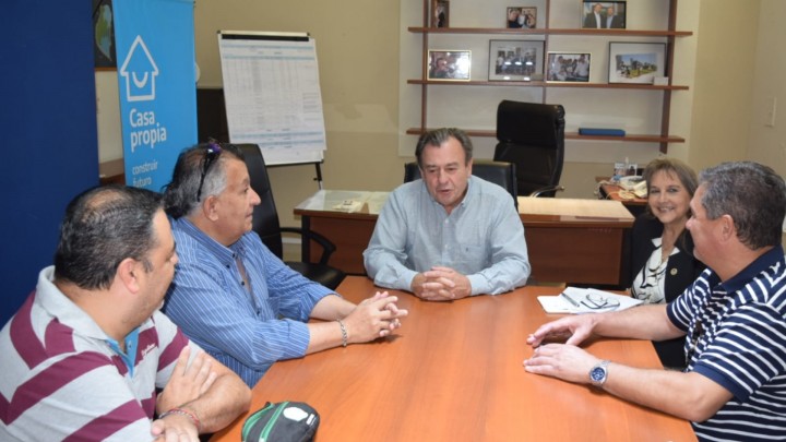 Construir&aacute;n nuevas viviendas para trabajadores estatales en Diamante con fondos provinciales