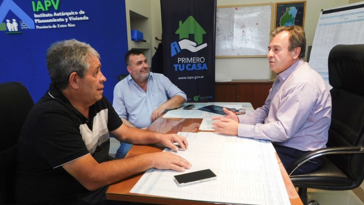 Evaluaron la pol&iacute;tica habitacional con representantes de Uocra