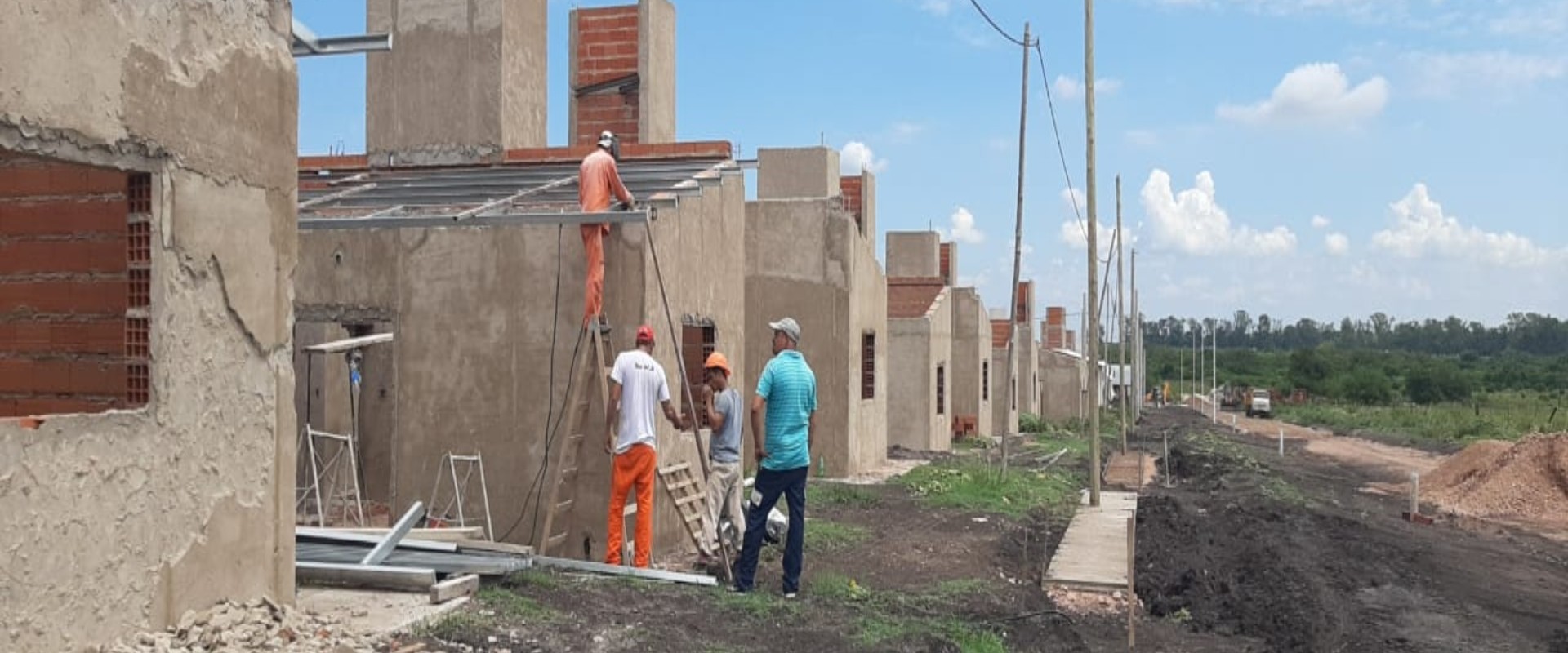 Se construir&aacute;n 685 viviendas en 10 localidades con fondos nacionales