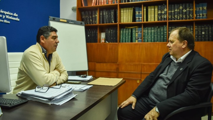 Evaluaron los proyectos habitacionales en Chajar&iacute; con fondos nacionales y provinciales