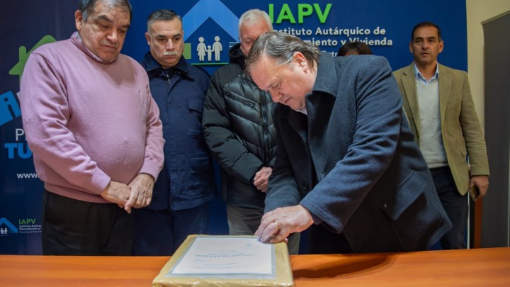 Se presentaron cuatro ofertas para construir viviendas en Gualeguaych&uacute; y Chajar&iacute;
