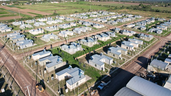 Con fondos nacionales se iniciar&aacute;n 166 nuevas viviendas en Gualeguaych&uacute;