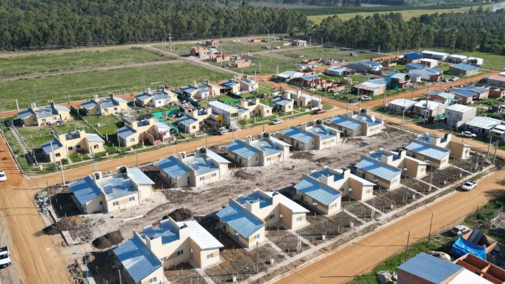 Nuevas viviendas se licitar&aacute;n con fondos nacionales y provinciales para seis localidades entrerrianas