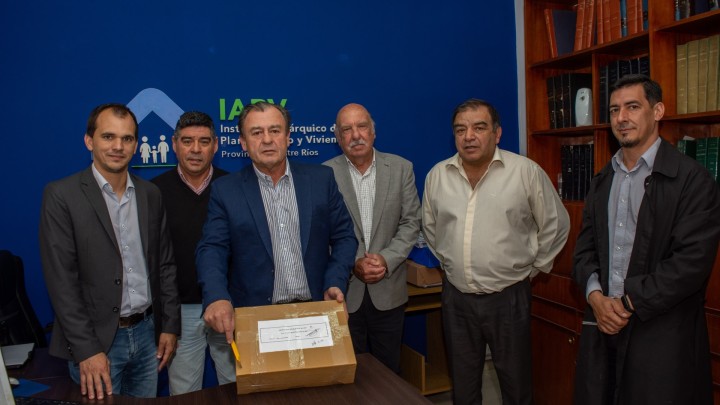 Se licitaron nuevas viviendas para Concepci&oacute;n del Uruguay y San Justo