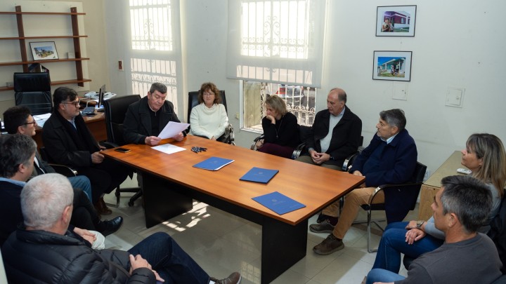 El IAPV y el Banco Hipotecario firmaron un convenio junto a Colegios Profesionales de Entre R&iacute;os