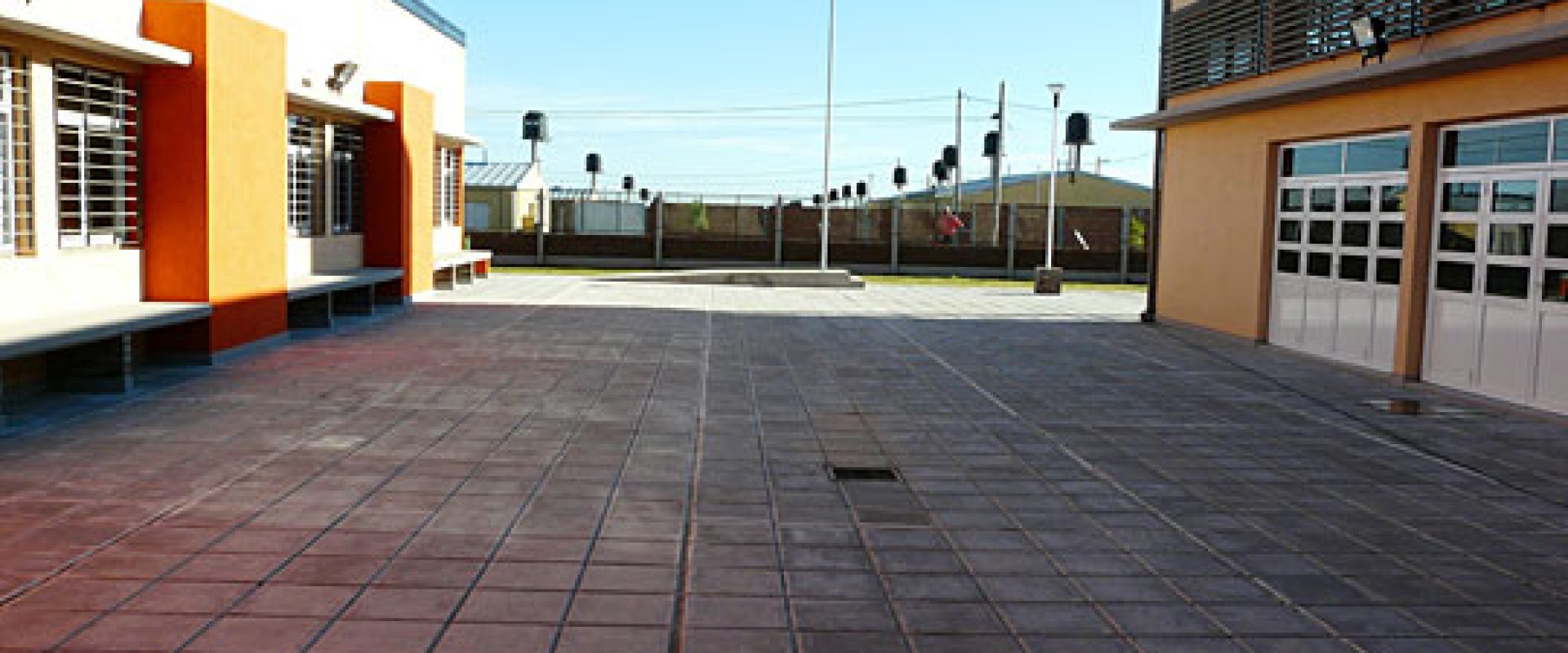 Observaron el avance de la construcci&oacute;n de las escuelas en Colonia Avellaneda