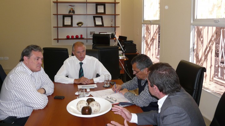 Evaluar&aacute;n terrenos y servicios para construir viviendas destinadas operarios de una f&aacute;brica de Chajar&iacute;