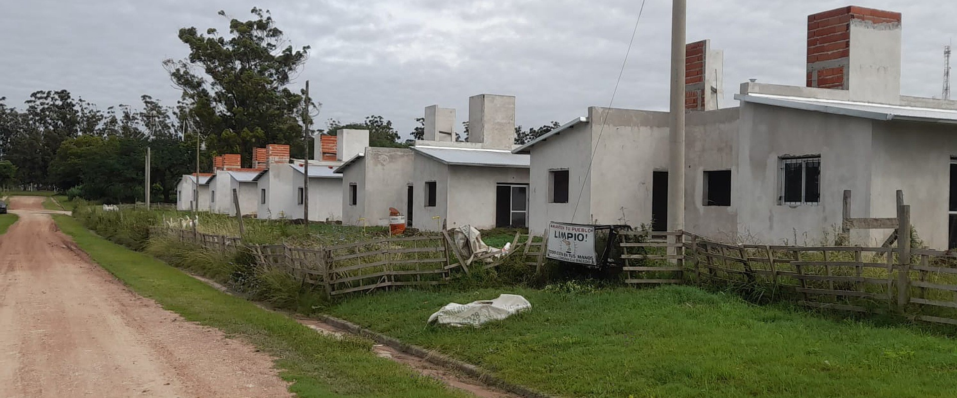 Avanza la construcci&oacute;n de las viviendas reactivadas en General Racedo
