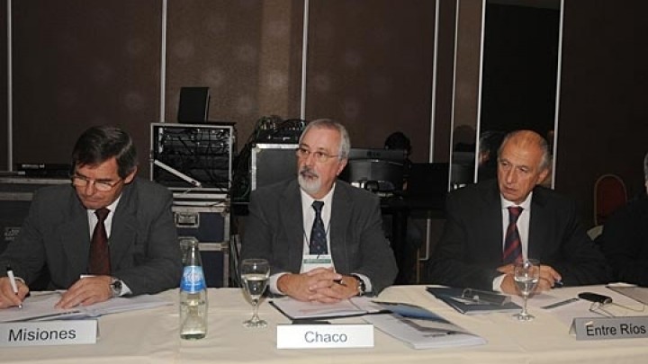 Funcionarios del IAPV participaron en una jornada regional de gesti&oacute;n de recupero en los Institutos de Viviendas