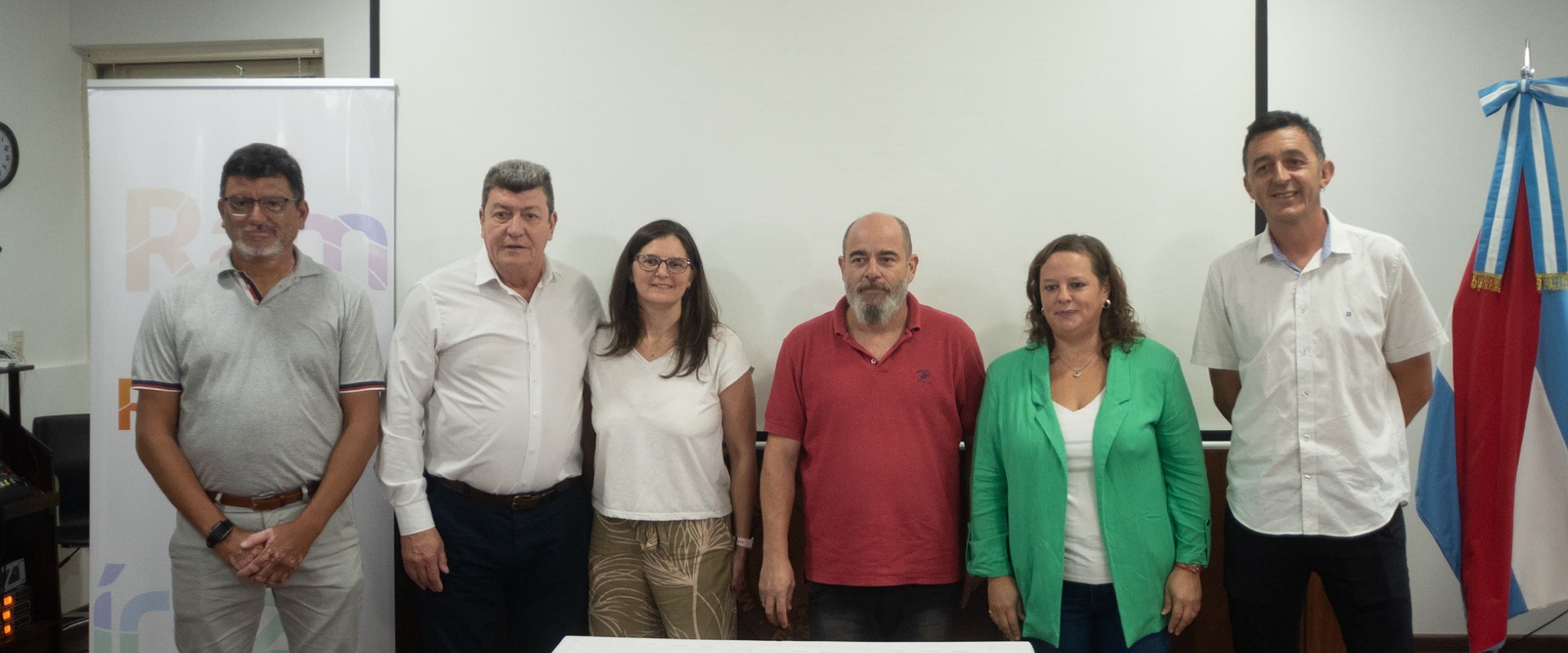 Entrega de escrituras y comienzo de obra en General Ram&iacute;rez: 50 familias recibieron su t&iacute;tulo de propiedad
