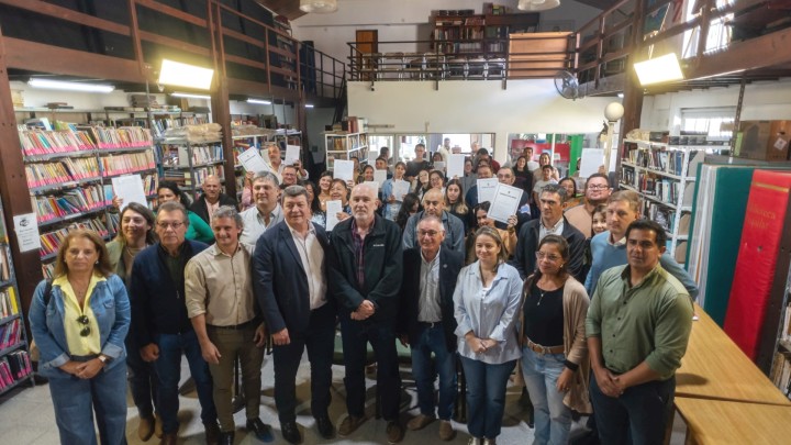 Entregaron escrituras en Federaci&oacute;n y Chajar&iacute;