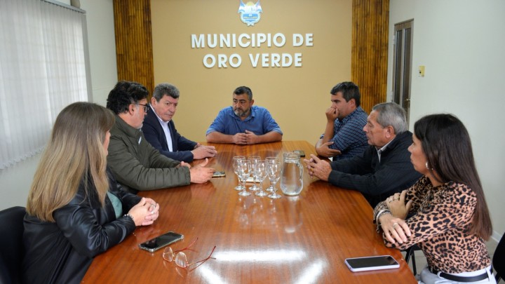 Reuni&oacute;n de trabajo entre el IAPV y el municipio de Oro Verde