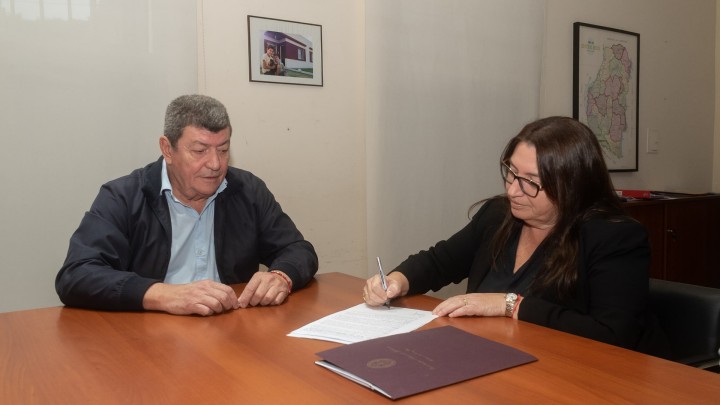 El IAPV y la escriban&iacute;a Mayor de Gobierno rubricaron un convenio de colaboraci&oacute;n