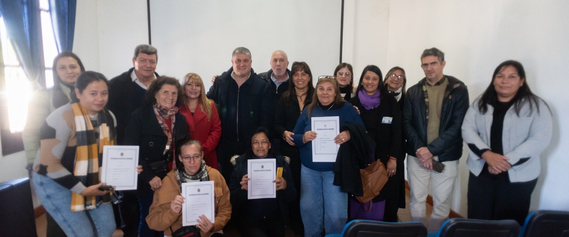 Familias de San Jos&eacute; de Feliciano recibieron las escrituras de sus viviendas