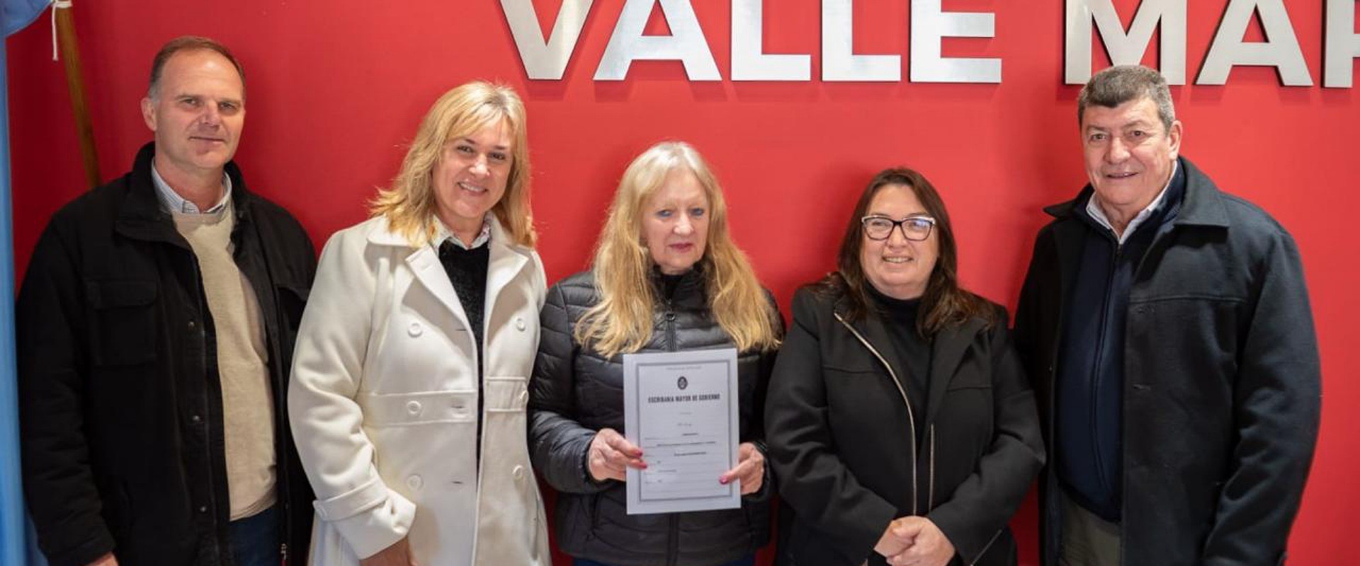 Familias de Diamante y Valle Mar&iacute;a avanzan en la regularizaci&oacute;n de sus viviendas