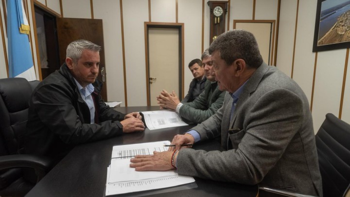 El IAPV y el municipio de Col&oacute;n avanzan en la finalizaci&oacute;n de 72 viviendas