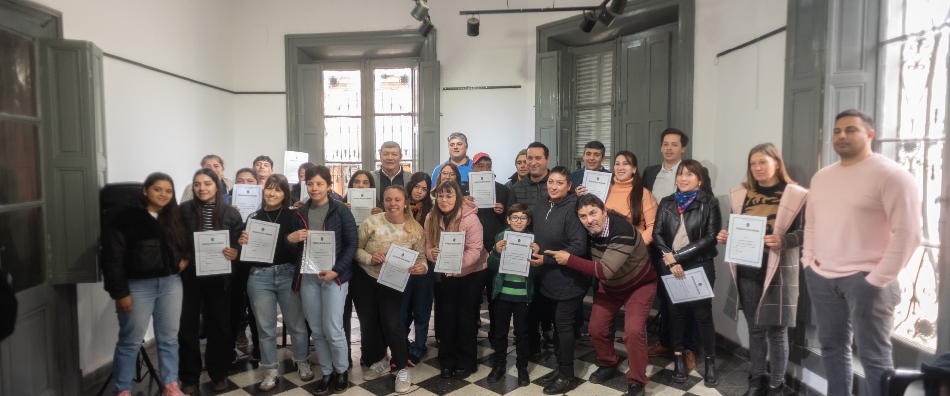Familias de Nogoy&aacute; recibir&aacute;n las escrituras de sus viviendas