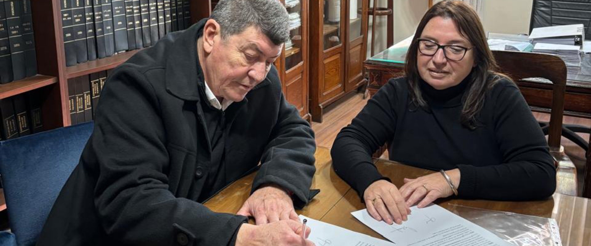 El IAPV y la Escriban&iacute;a Mayor de Gobierno ampliaron un convenio para fortalecer la operatoria de cr&eacute;ditos habitacionales