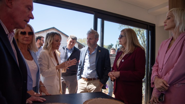 El gobernador valor&oacute; el potencial de la construcci&oacute;n en la apertura de la muestra de Camarco