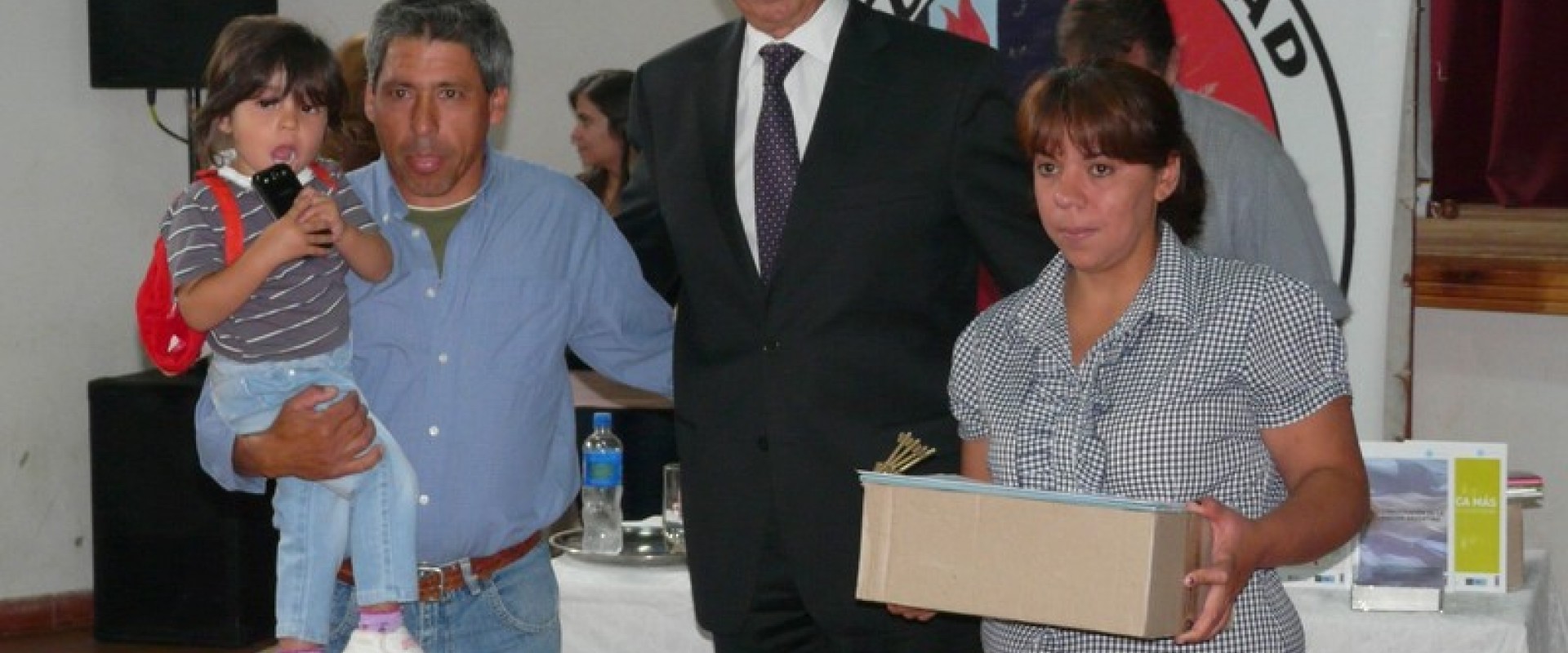 El IAPV entreg&oacute; 15 nuevas viviendas en Los Charr&uacute;as