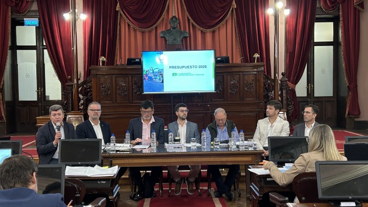 El equipo del Ministerio de Planeamiento present&oacute; el Presupuesto 2026 para la obra p&uacute;blica provincial