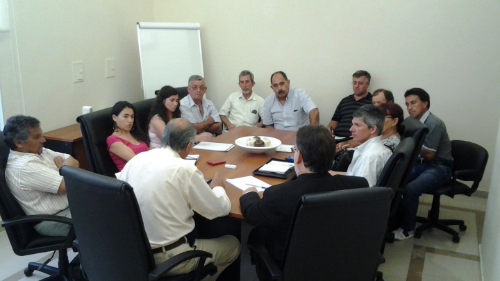 El titular del IAPV se reuni&oacute; con representantes de las Juntas de Gobierno de Diamante