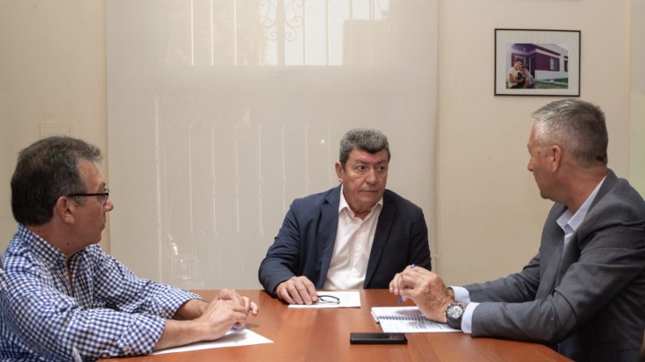 Funcionarios del IAPV se reunieron con autoridades legislativas para analizar la situaci&oacute;n habitacional de Federaci&oacute;n
