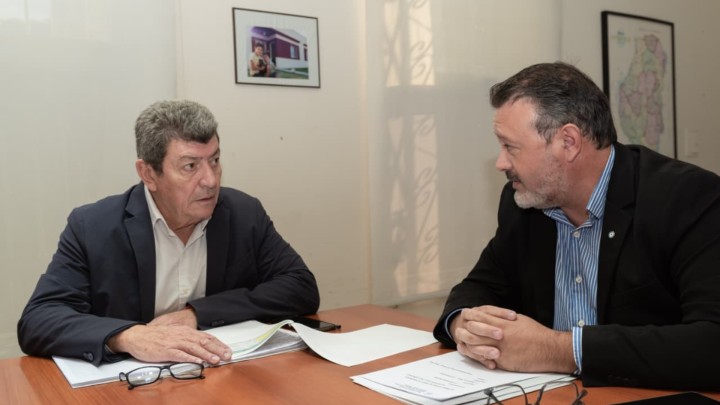 La provincia cooperar&aacute; con el Municipio de Ibicuy en la finalizaci&oacute;n de viviendas