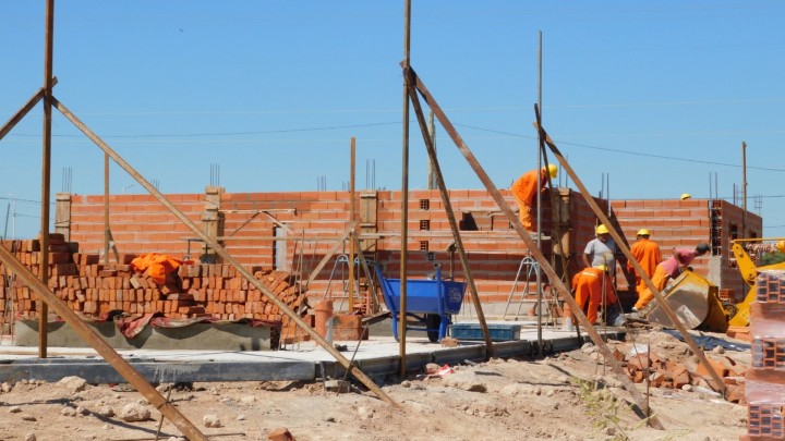 Avanzan 48 viviendas en San Salvador con financiamiento provincial