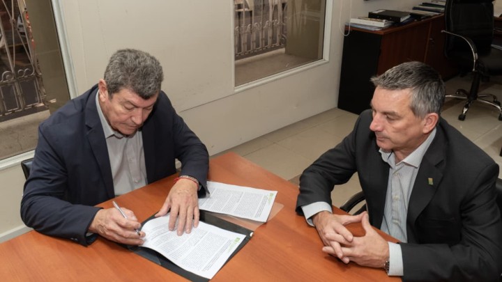 El IAPV firm&oacute; un acuerdo para agilizar escrituraciones y operatorias crediticias