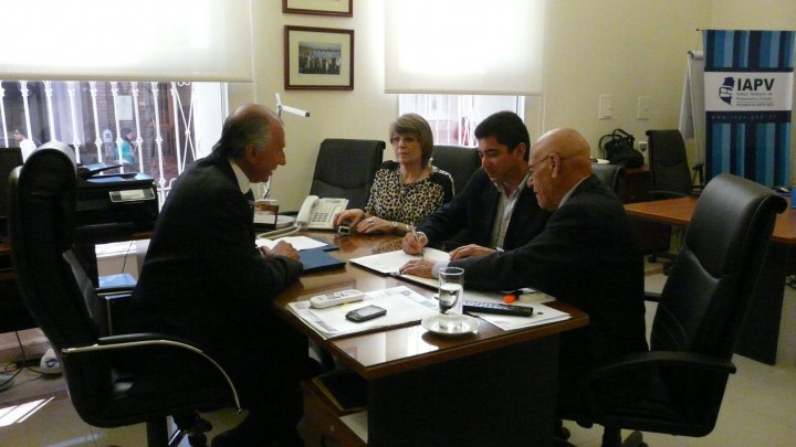 Transfirieron al IAPV un inmueble para construir viviendas en Chajar&iacute;