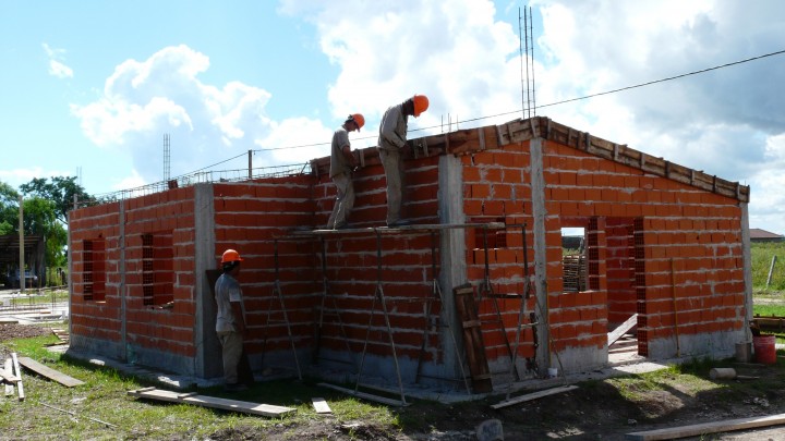 Comenz&oacute; el reempadronamiento para el sorteo de casas que el IAPV construye en Paran&aacute; y Colonia Avellaneda