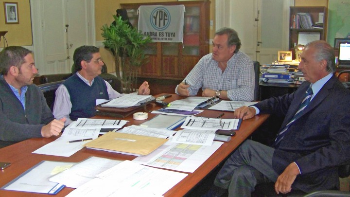 Sectores privado y p&uacute;blico analizan la ejecuci&oacute;n de viviendas en Entre R&iacute;os