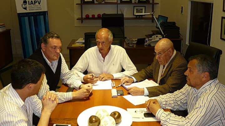 Se firm&oacute; el contrato para construir 46 nuevas viviendas en Chajar&iacute;