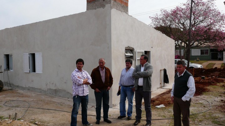 Se construyen viviendas en localidades del departamento Federaci&oacute;n