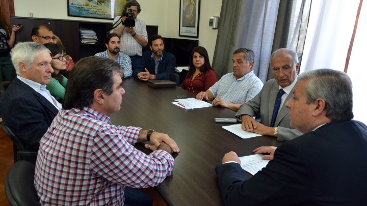 El gobierno provincial avanza en la construcci&oacute;n de viviendas para docentes