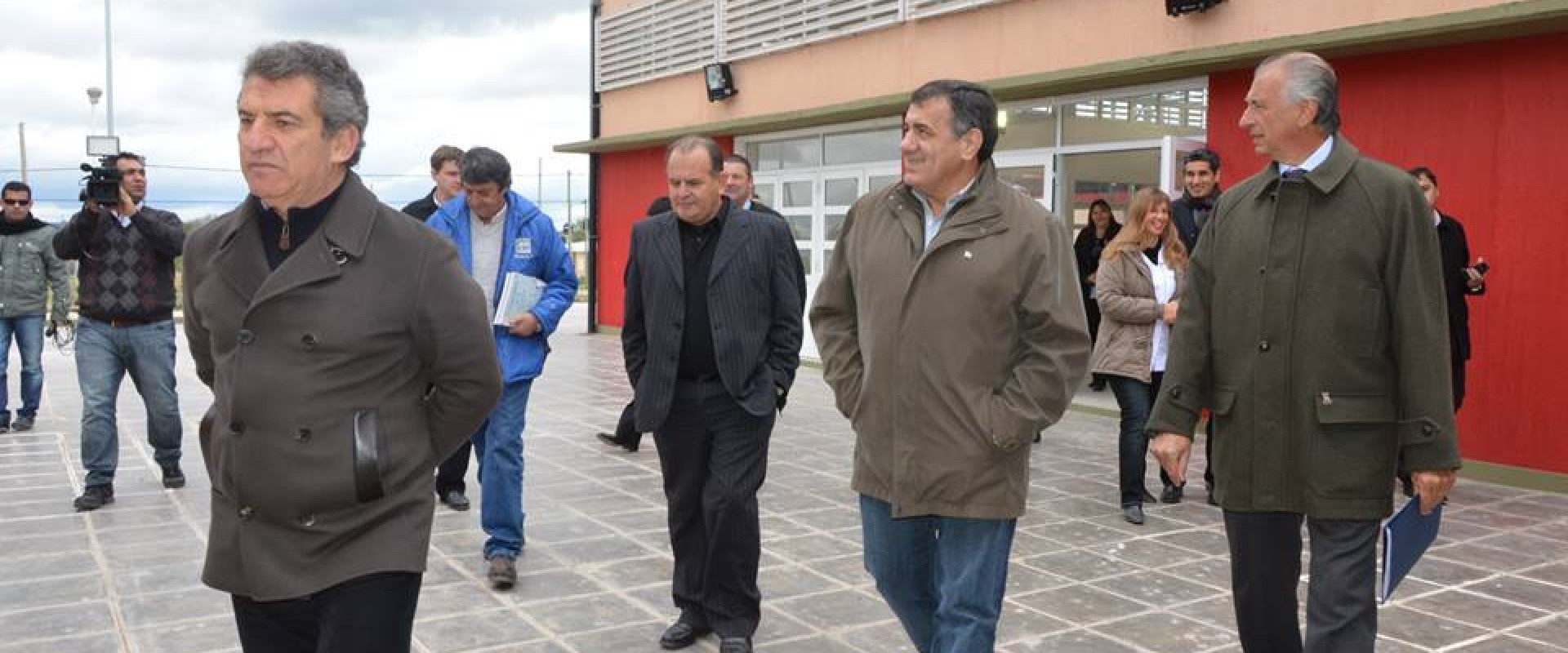 Urribarri inaugur&oacute; tres establecimientos educativos en Colonia Avellaneda