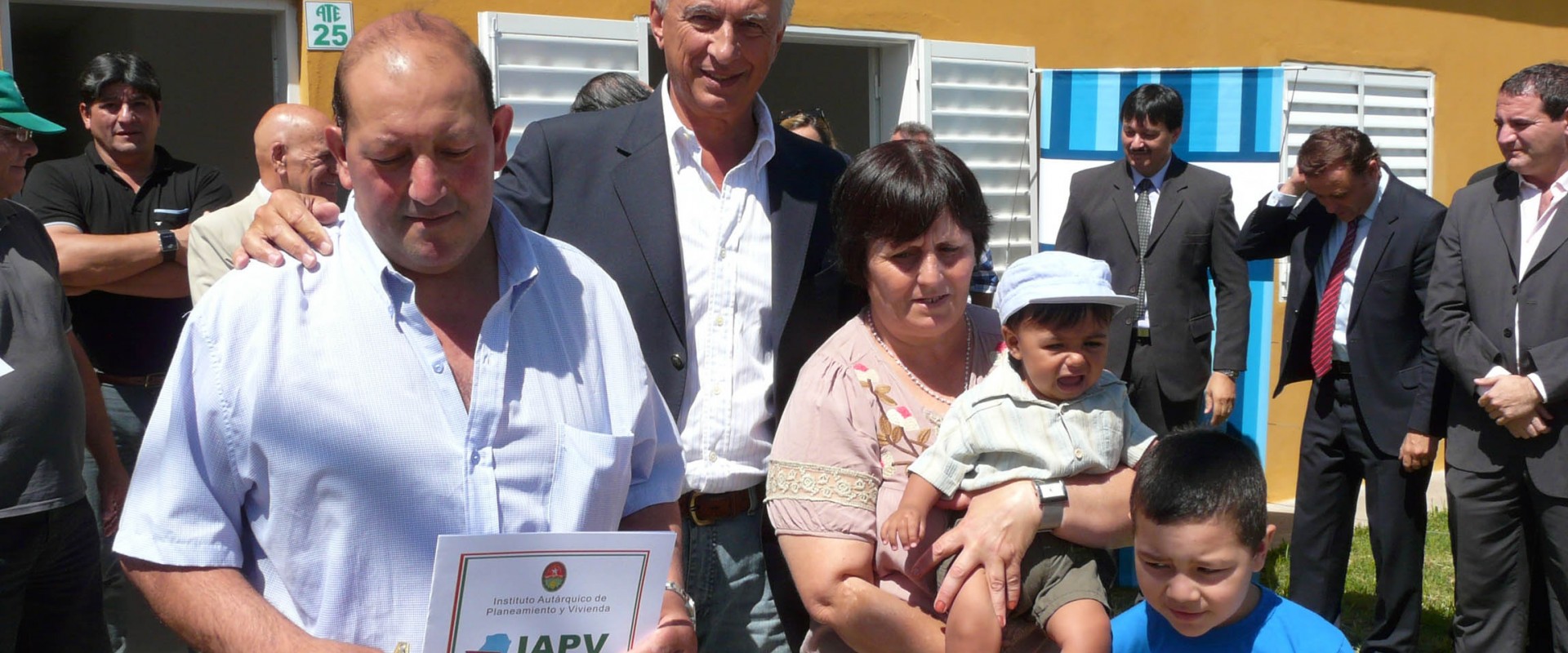 Se inauguraron 48 viviendas m&aacute;s en Gualeguay para trabajadores estatales